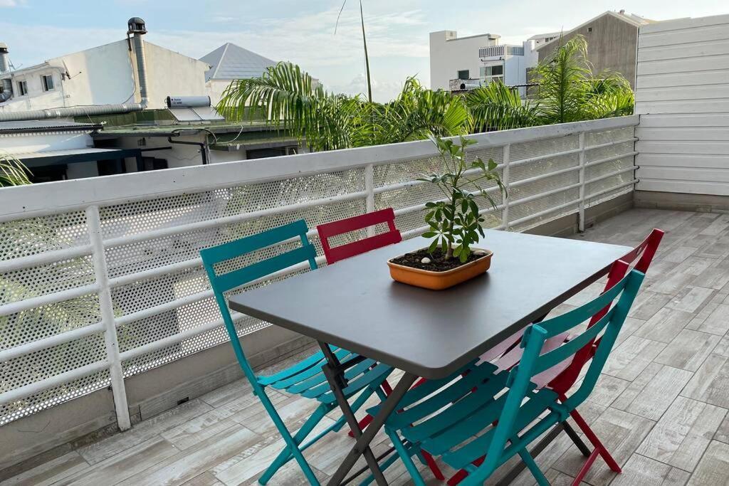 « L'Escale » Appartement Le Port Buitenkant foto
